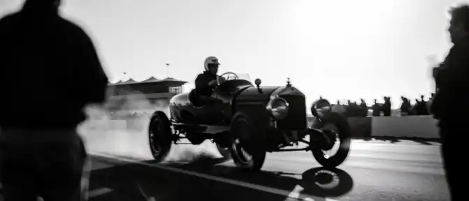 Кино и скорость: Борисов и Янковский дали старт гонкам на автодроме Moscow Raceway